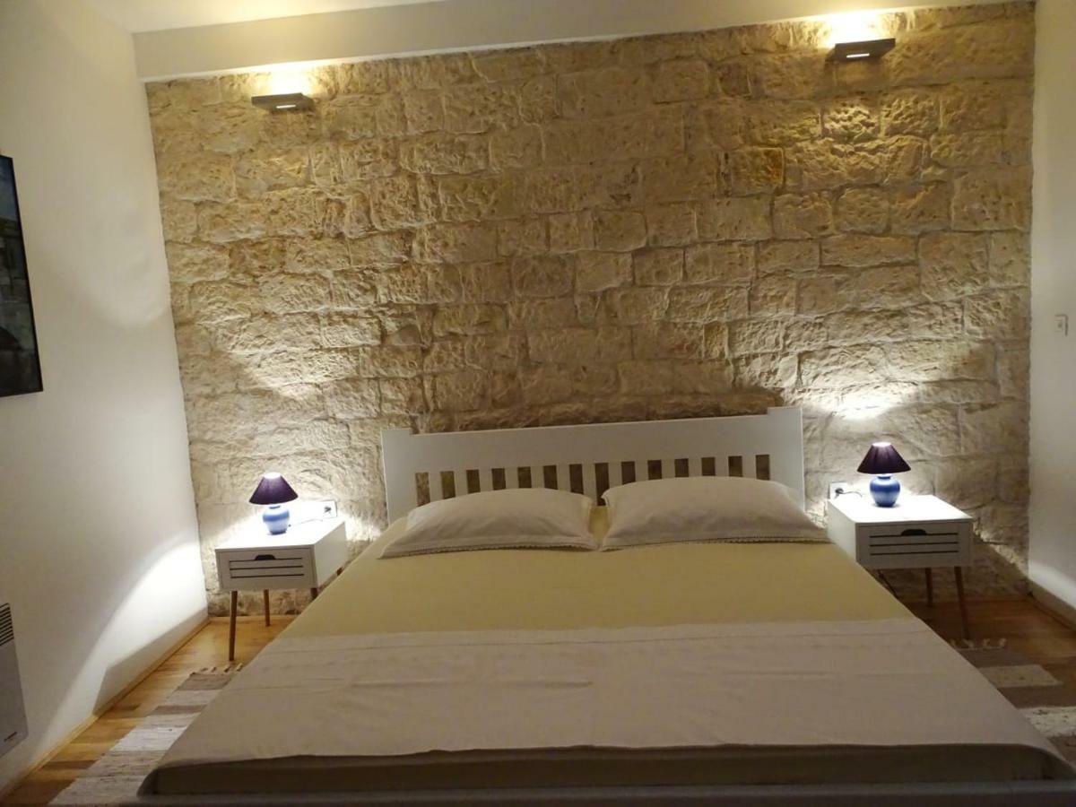 Apartment Naita Sinj Zewnętrze zdjęcie