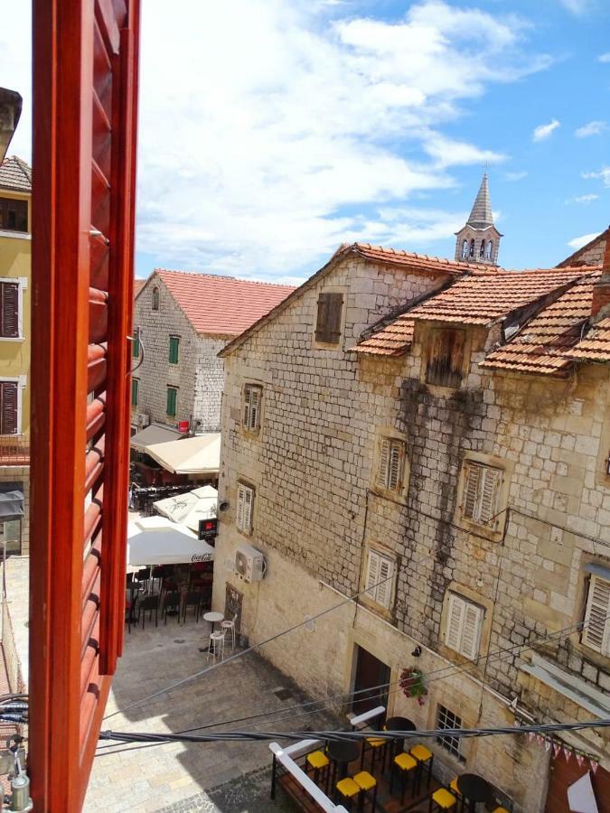 Apartment Naita Sinj Zewnętrze zdjęcie